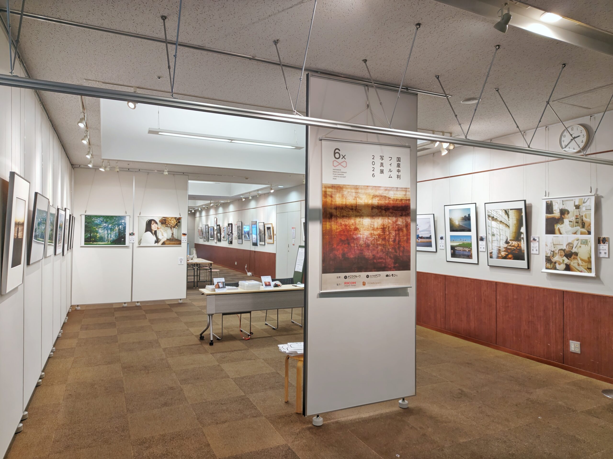 国産中判フィルム写真展 東京会場の展示風景